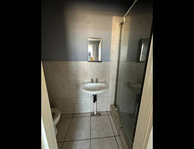 1 BEDROOM APARTMENT FOR SALE IN PIETERMARITZBURG CENTRAL